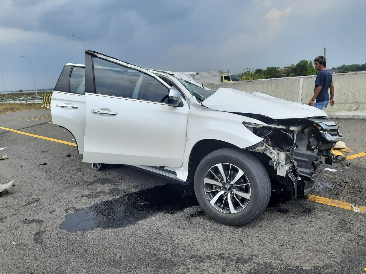 BREAKING NEWS! Vanessa Angel dan Bibi Ardiansyah Kecelakaan di Tol Jombang, Polisi: 2 Orang Meninggal Dunia
