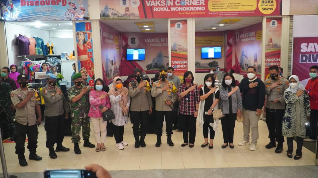 Polrestabes Surabaya Buka Gerai Vaksinasi di Royal Plaza Wonokromo Surabaya