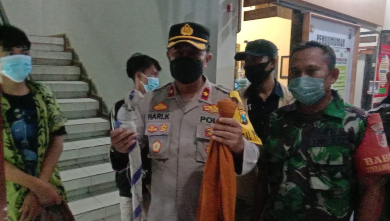 Meresahkan Warga Surabaya, Dua Anggota Gengster Ditangkap Polisi