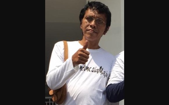 OPINI: Wacana Presiden Tiga Periode Itu Lempar Batu Sembunyi Tangan