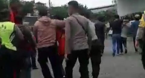 Andie Peci Ditangkap Polisi Saat Demo Buruh
