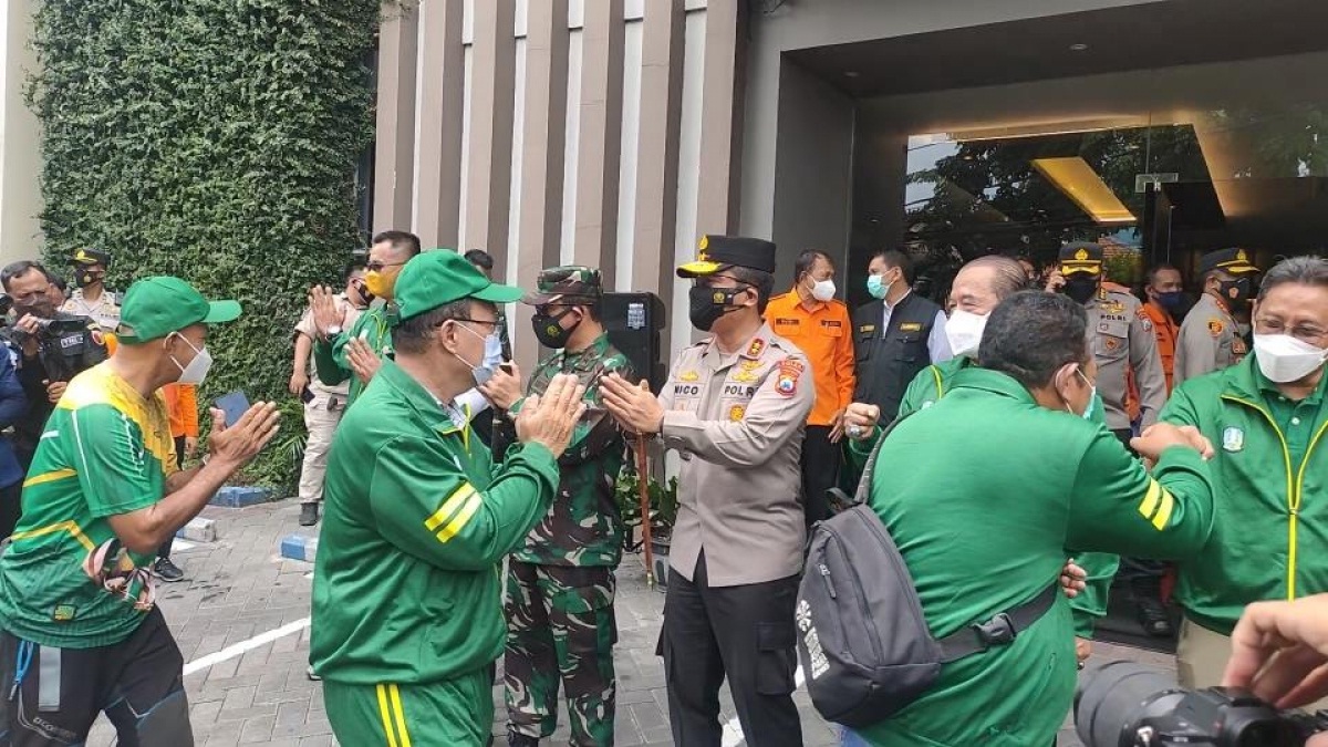 Kami Bangga! Atlet PON Jatim Digeruduk Jajaran KONI, Forkopimda dan Satgas Covid-19 di Tempat Dikarantina