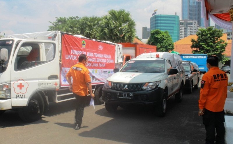 Gubernur Khofifah Kirim Bantuan dari Jateng ke Daerah Terdampak Gempa