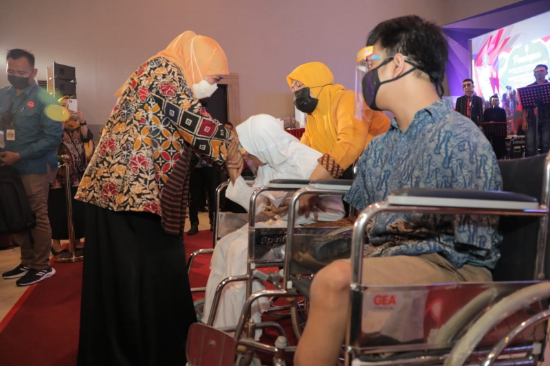 Gubernur Khofifah Minta Dudika Fasilitasi Magang Anak Berkebutuhan Khusus