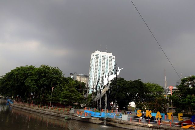 BMKG: Hari Ini Jatim Berpotensi Hujan dan Angin Kencang Sesaat