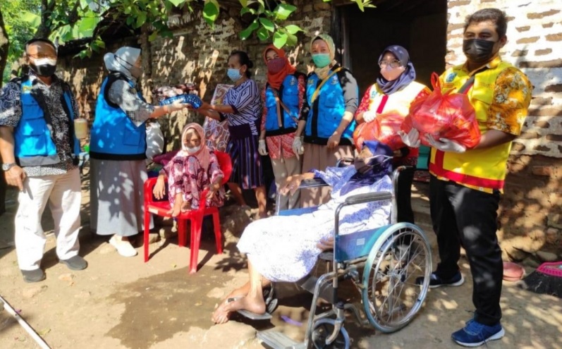 Tim JSC Dinsos Jatim Jangkau Lansia Kakak Beradik Sakit Stroke