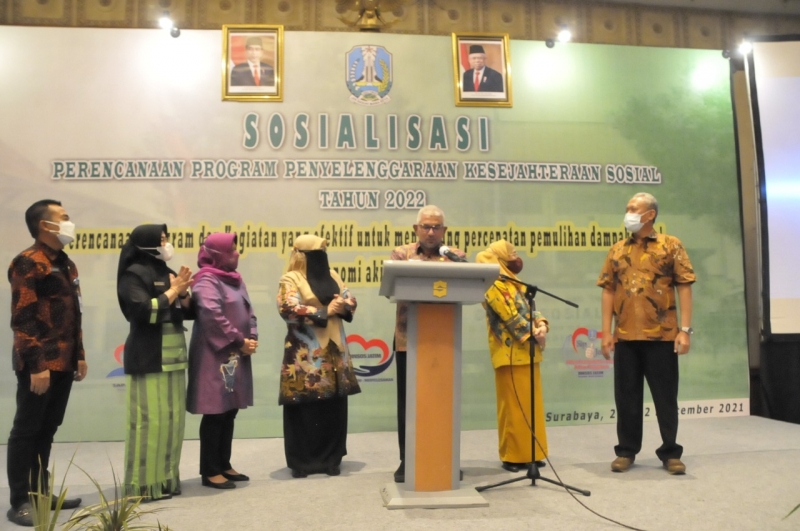Dinsos Jatim Luncurkan Tagline 'Melayani, Menyelesaikan', Aplikasi Sip Joss dan Sapa Bansos Sekaligus