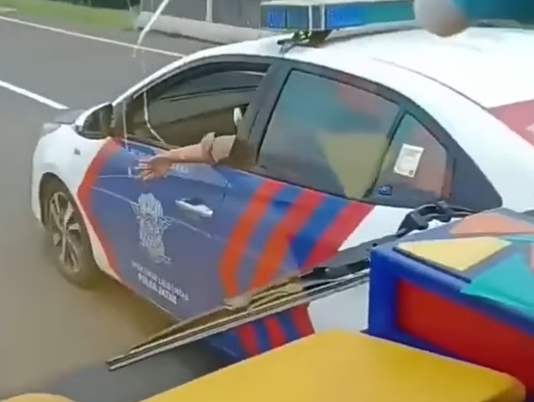 Viral Polisi vs Truk Kejar-kejaran di Tol, Ini Kata PJR Polda Jatim