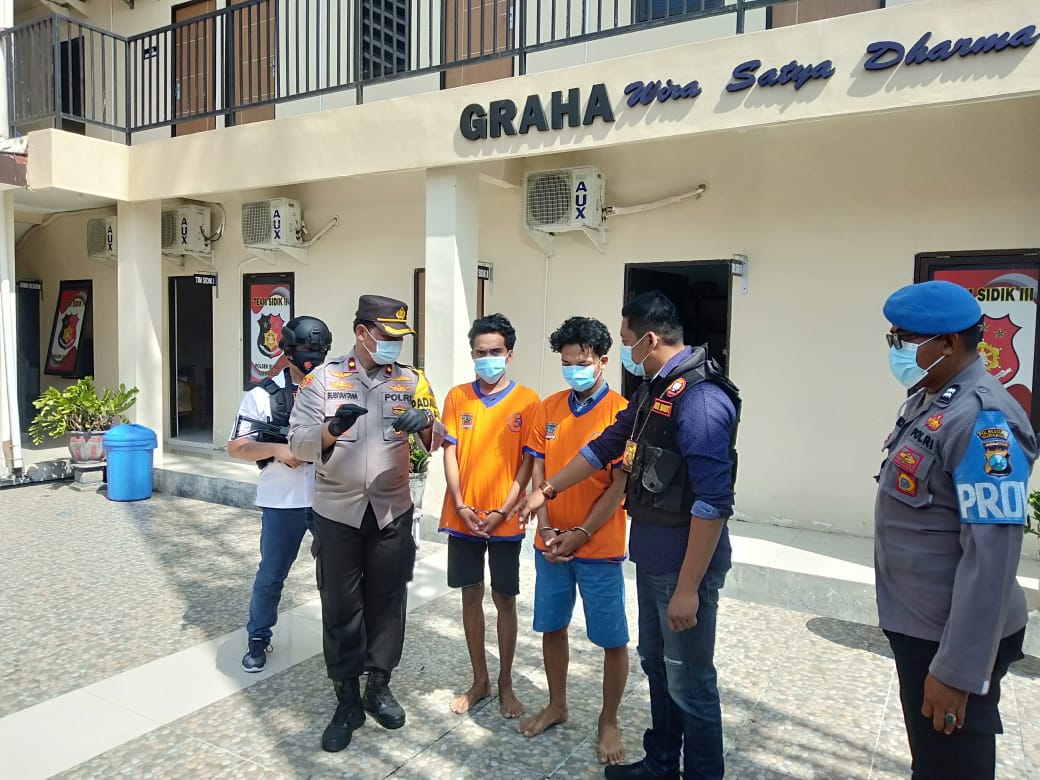 Sembunyikan Sabu di Cincin, Dua Pemuda ini Gagal Kecoh Polisi