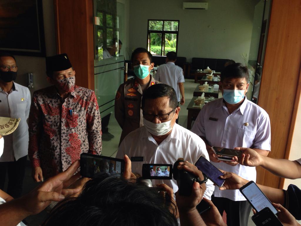 Aturan PPKM Tulungagung: Hajatan Boleh, tapi Tidak Ada Tempat Duduk