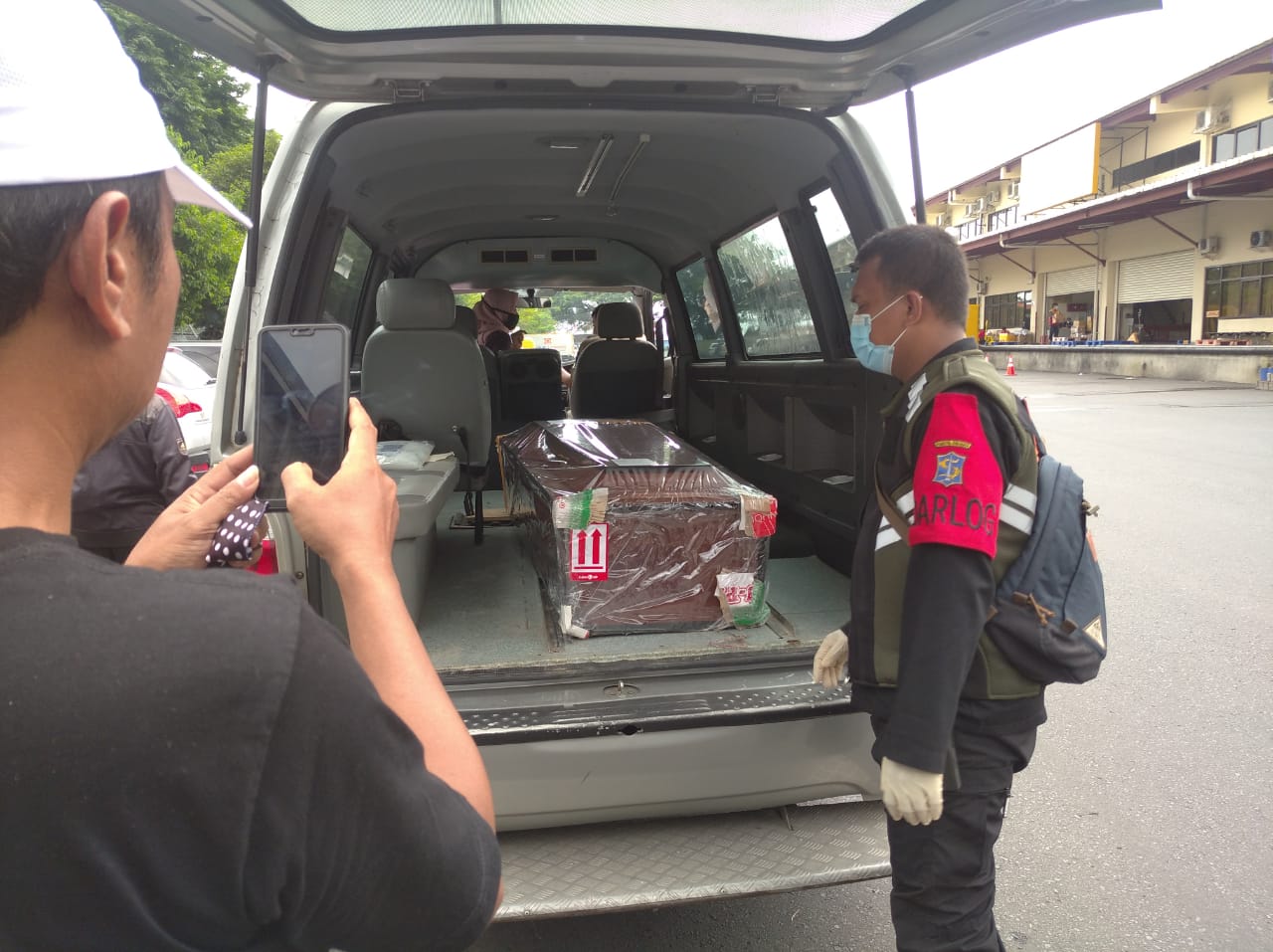 Pendaki yang Tewas di Jurang Gunung Rinjani Tiba di Surabaya