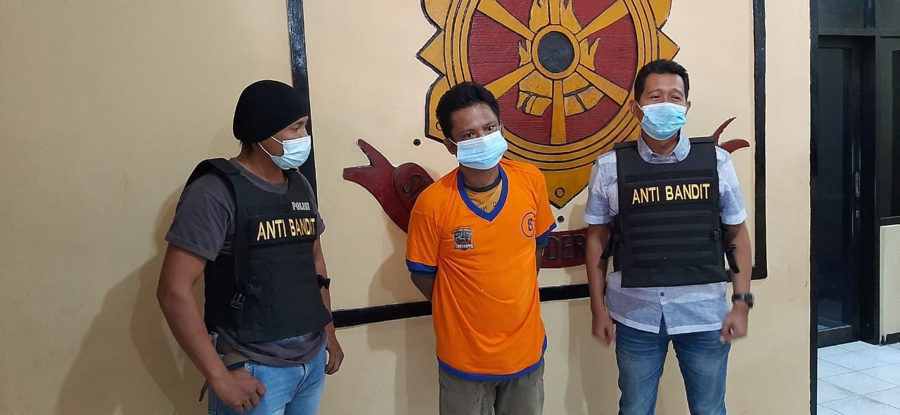 Demi Anak, Sang Ayah Nekat Curi Susu di Minimarket di Surabaya