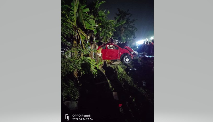 Tiga Remaja Tewas dalam Tabrakan KA vs Mobil di Kebonsari Surabaya