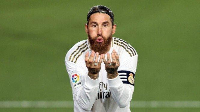 Sudah Jatuh Tertimpa Tangga, Usai Cidera Sergio Ramos Positif Corona