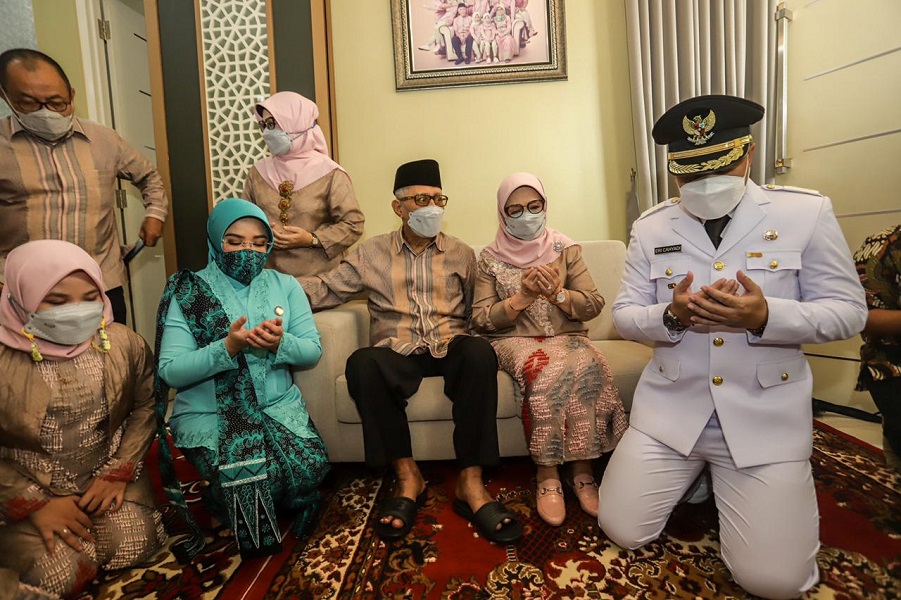 Tim Eri-Armuji Minta Maaf ke Relawan, Ada Apa?