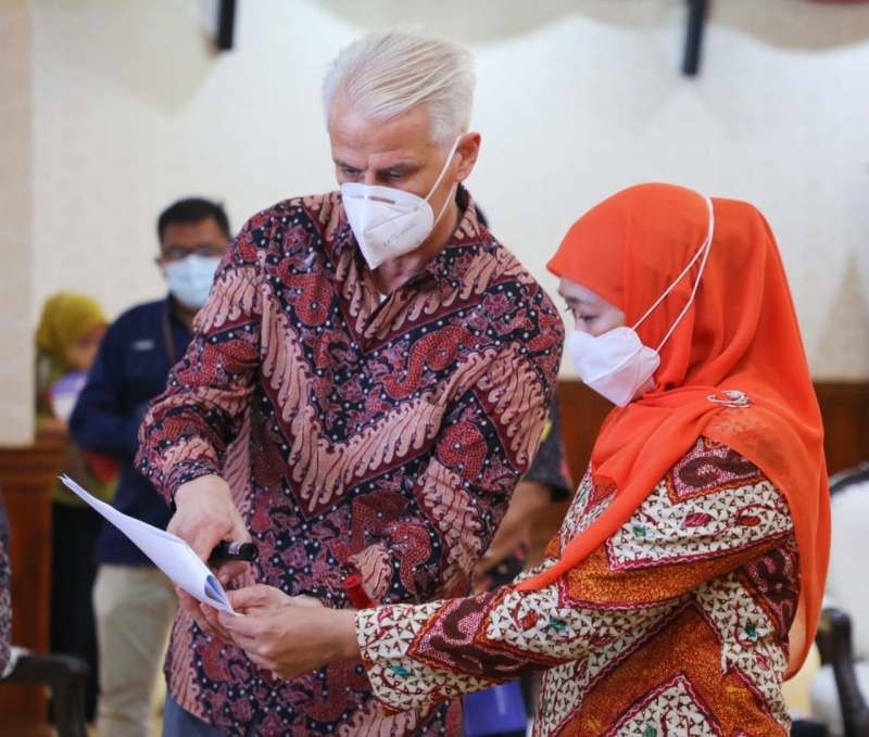 Gubernur Khofifah Jajaki Kerjasama Pembangunan SRRL dengan Bank Pembangunan Jerman
