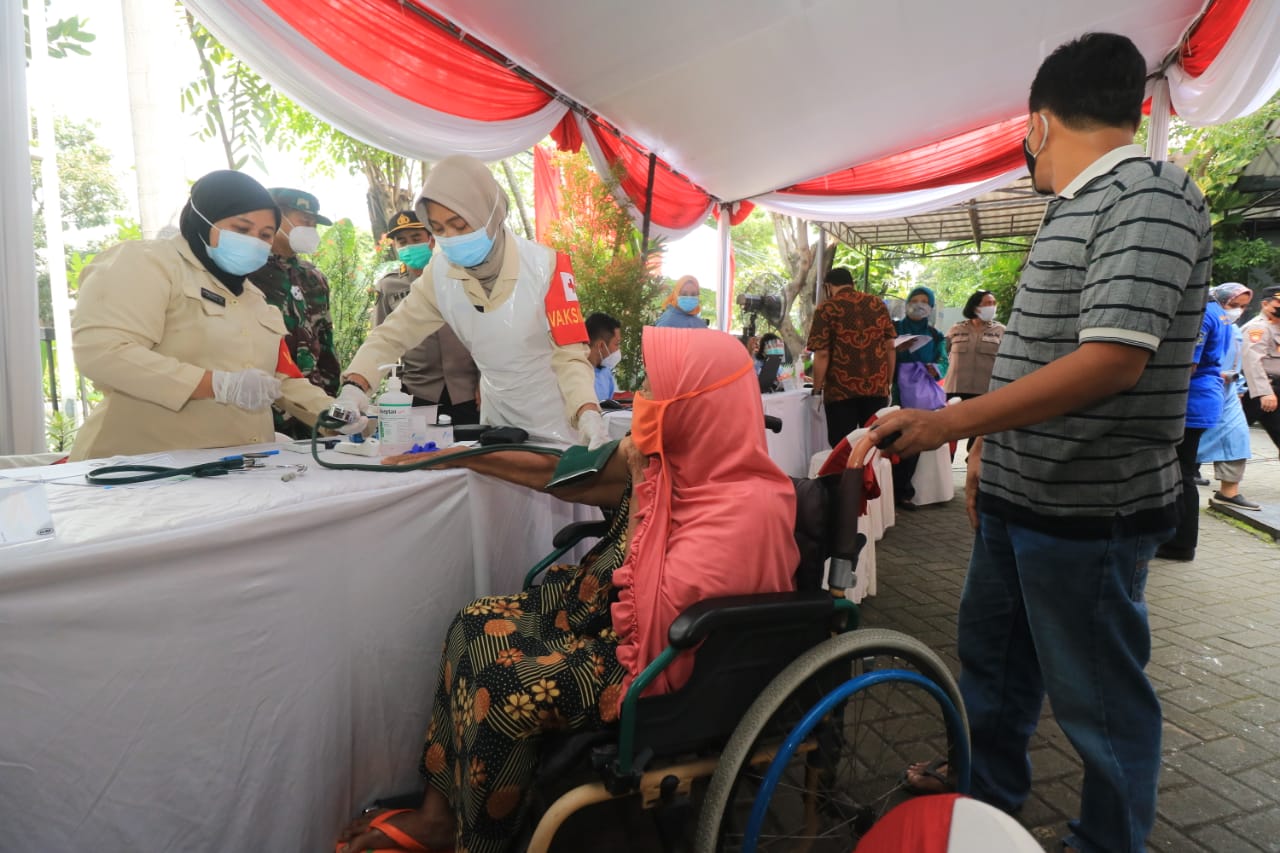 Begini Kisah Jungkir Balik Perjuangan para Nakes Tangani Covid-19 di Surabaya