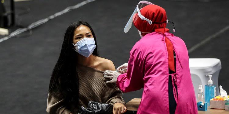 Jangan Unggah Sertifikat Vaksin ke Media Sosial, Bisa Bahaya!