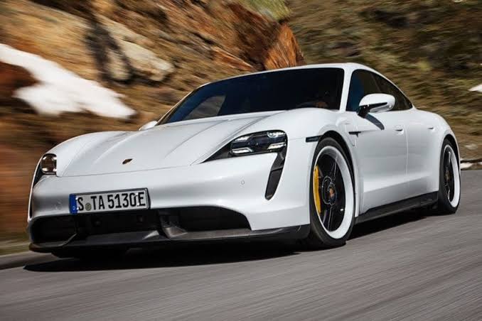Porsche Taycan Tambah Joss, tapi Harganya Jadi Rp 2,5 Miliar