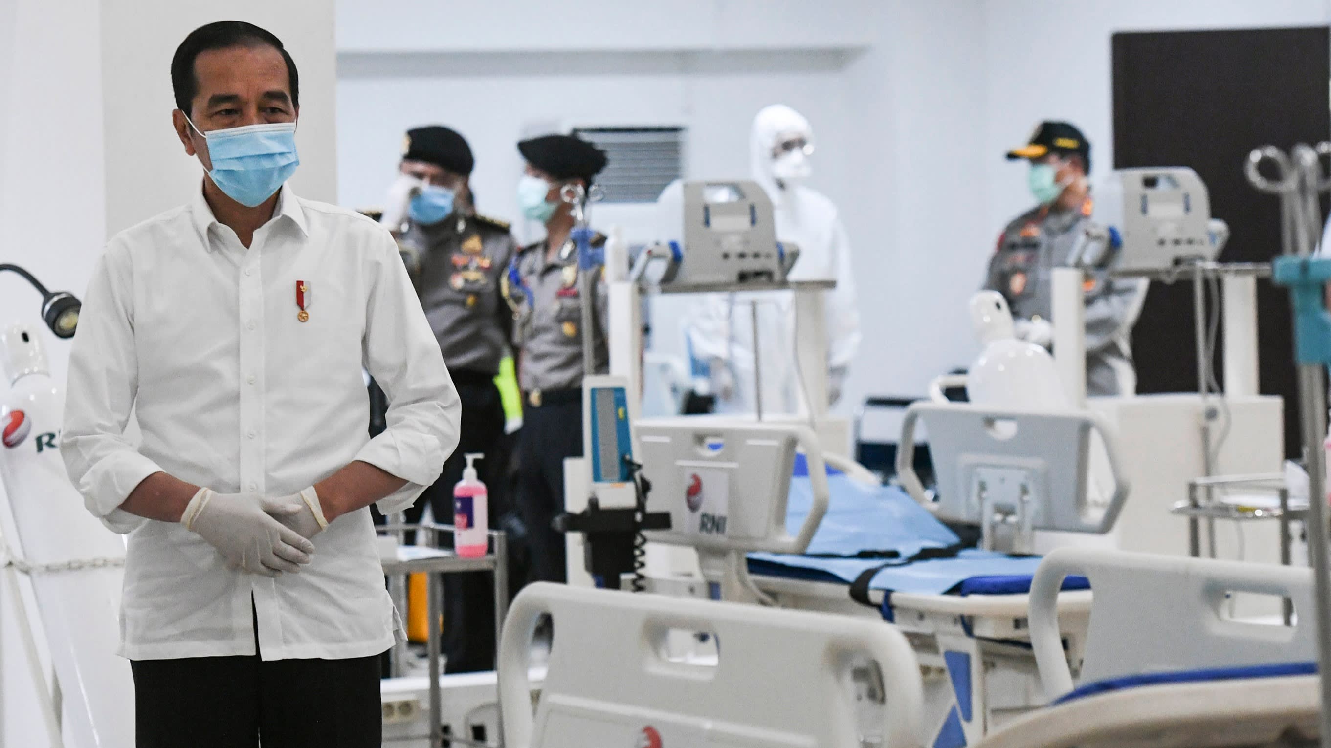 12.500 Orang Meninggal Akibat Covid-19, Publik Masih Percaya Jokowi