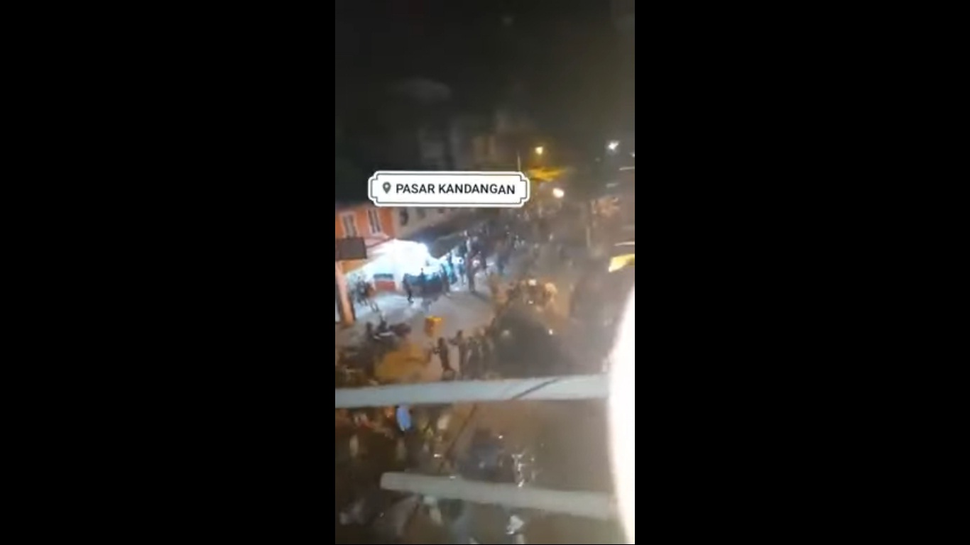 Viral Video Kericuhan PPKM Darurat di Pasar Kandangan, Polisi Sebut bukan di Surabaya