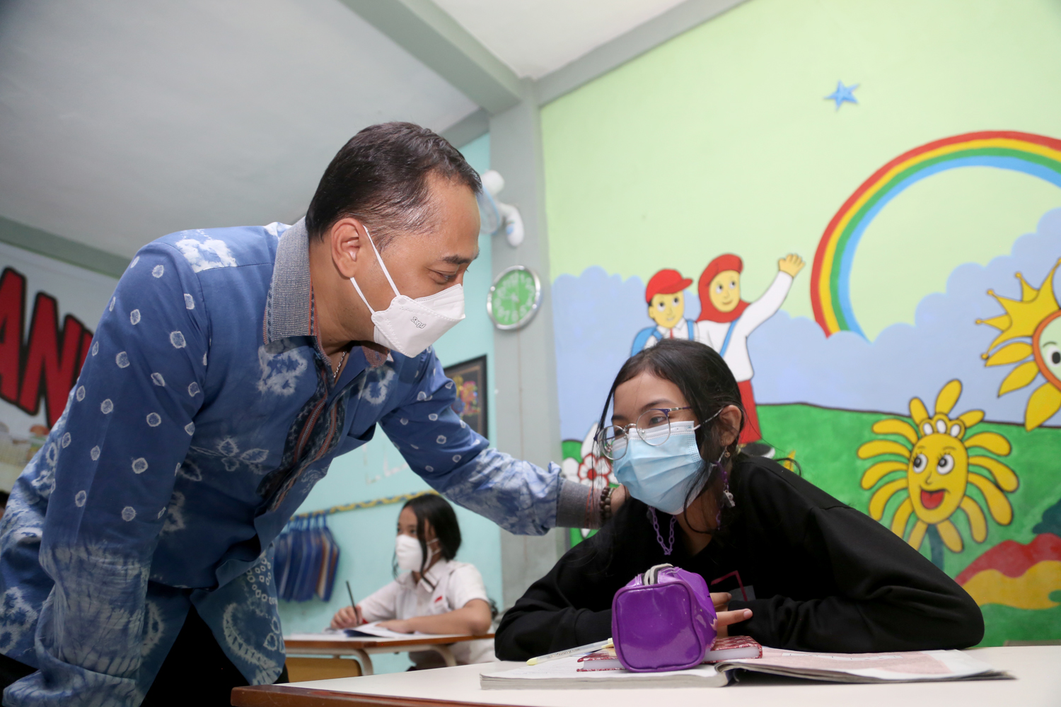 Seragam Semua Sekolah bakal Disamakan, Wali Kota Surabaya Berniat Hilangkan Kesenjangan Sosial
