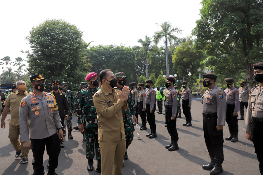 Antisipasi Bencana Alam di Surabaya, Wali Kota Eri Pantau Kawasan Pesisir