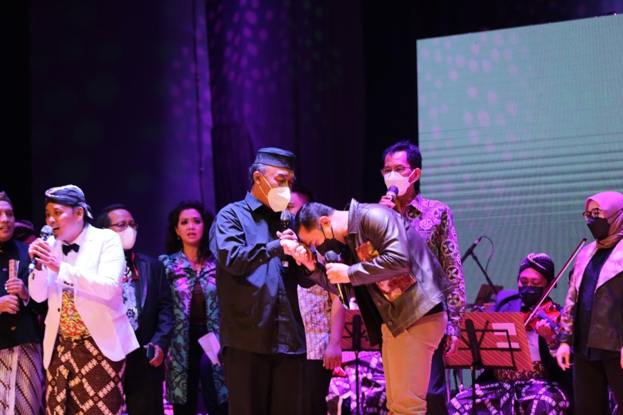 Konser Amal Arti Guru di Surabaya Sukses Kumpulkan Donasi hingga Rp276 Juta