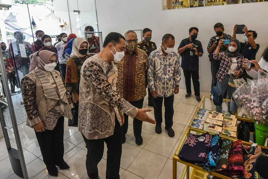 Pertumbuhan Ekonomi Surabaya Lampaui Nasional, Tahun 2022 Wali Kota Eri Cahyadi Targetkan Meningkat