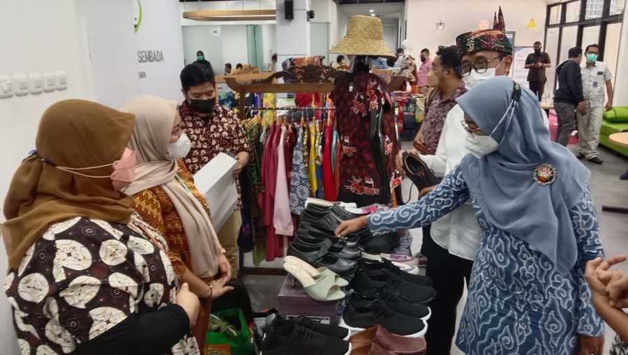 Setahun Eri Cahyadi-Armuji, Sukses Pulihkan Ekonomi di Tengah Pandemi