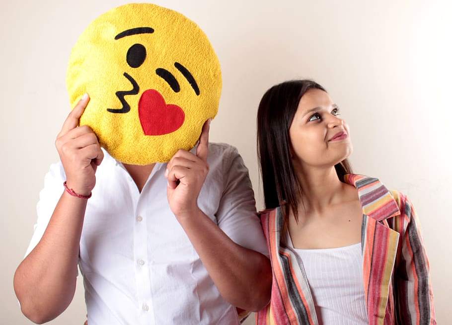 Boyfriend Day 3 Oktober, Hari ketika Cewek Beri Kebebasan kepada Cowoknya untuk ...