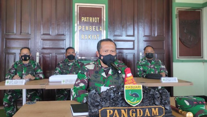 Pangdam Kasuari Perintahkan 2 Pleton Pasukan Buru para Pelaku Penyerangan Pos Koramil TNI Maybrat Papua