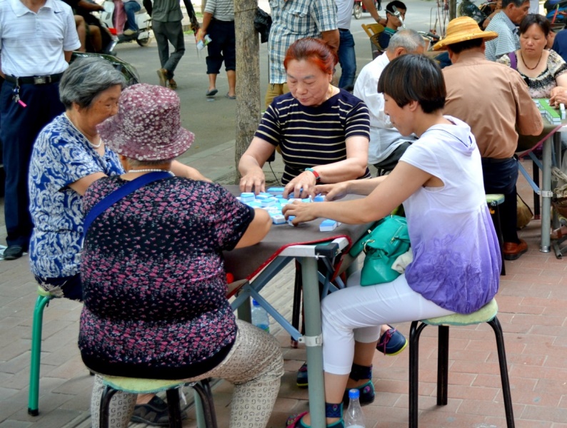 Bermain Mahjong, Seorang Nenek di Cina Ditangkap Polisi dengan Tuduhan Menyebarkan Covid-19 Varian Delta
