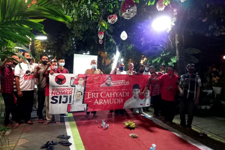 Posko Eri-Armuji Kian Marak di Perkampungan, PDIP: Hawa Kemenangan