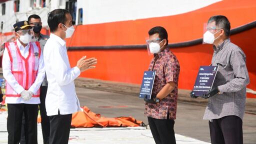 Sriwijaya Air Serahkan Total Santunan Rp1,5 Miliar di Hadapan Presiden