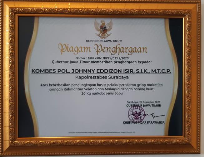Gubernur Jatim Ganjar Satresnarkoba Polrestabes Surabaya Penghargaan