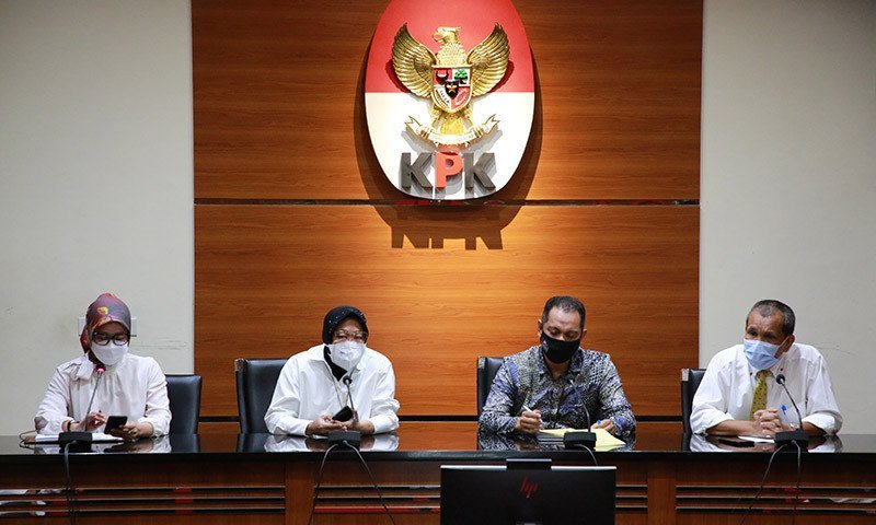 Mensos Risma Laporkan Ada 21 Juta Penerima Bansos Ganda ke KPK