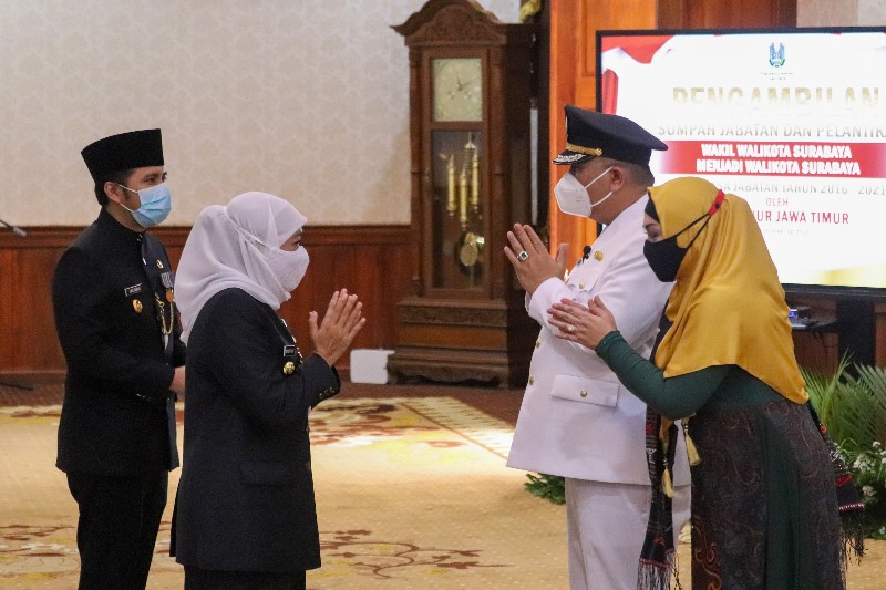 FOTO: Whisnu Sakti Buana Resmi Jabat Wali Kota Surabaya Definitif